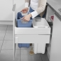 Preview: Wäschebehälterauszug Laundry Carrier 450 mm Schrankauszug mit 2 x 33l Wäschekörben (weiß  /  blau) Hailo 3270461